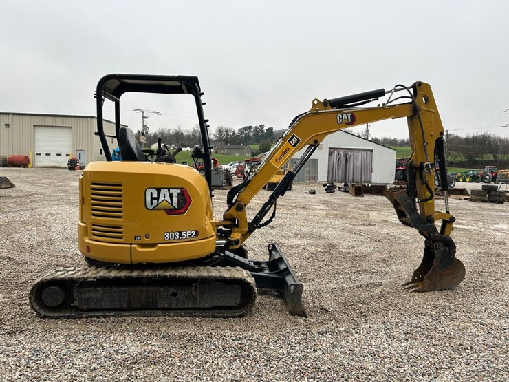 2020-caterpillar-303-image-5