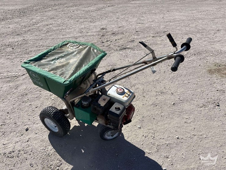 lesco-50lb-push-spreader-image-5