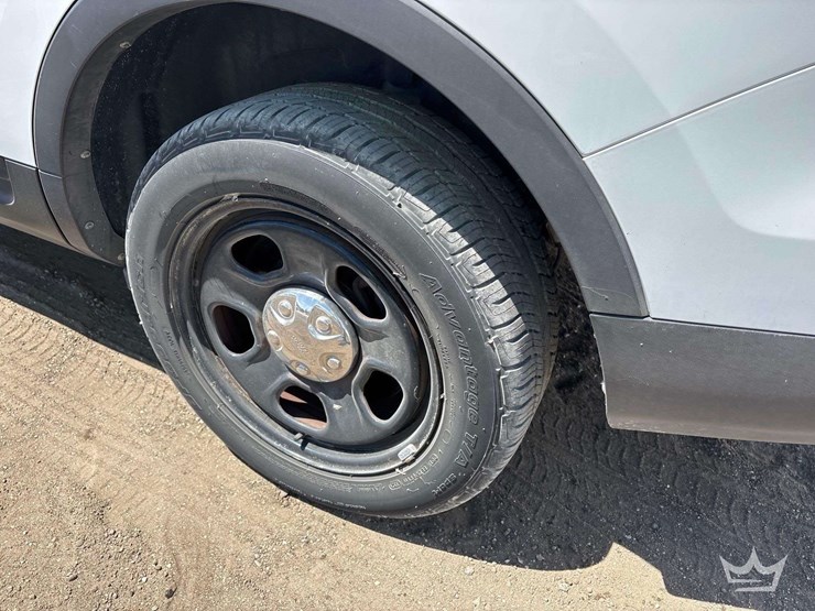 2013-ford-explorer-image-24