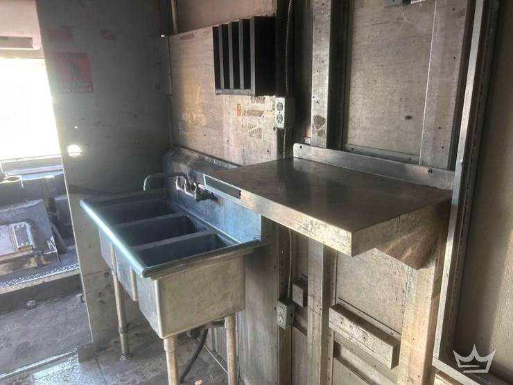 1998-freightliner-mt45-image-33