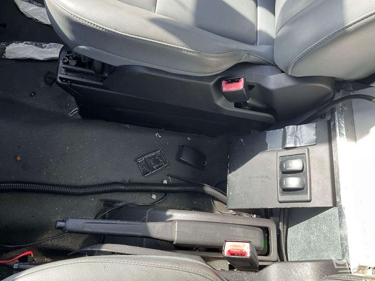 2015-ford-transit-image-19