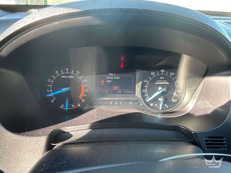 2016-ford-explorer-image-10