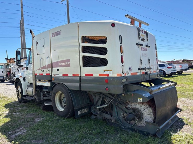 2015-international-durastar-4300-image-4