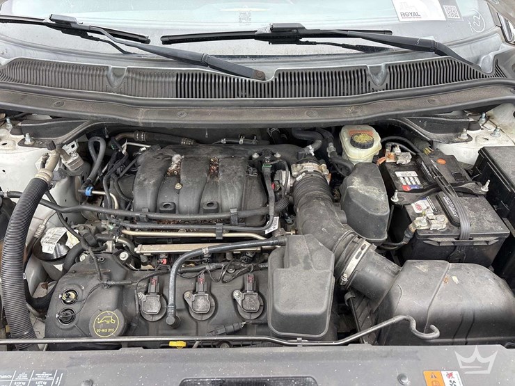 2016-ford-explorer-image-7