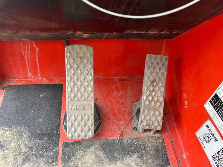 2020-skyjack-sj519th-image-18