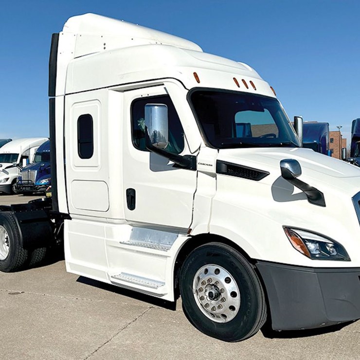 2022 FREIGHTLINER CASCADIA 116