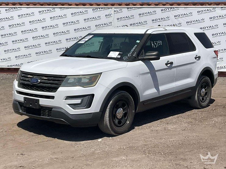 2016-ford-explorer-image-1