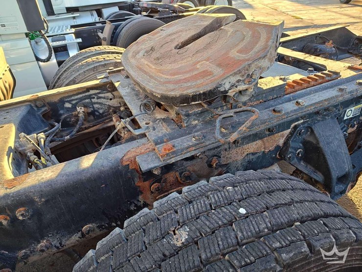 2012-kenworth-t660-image-13