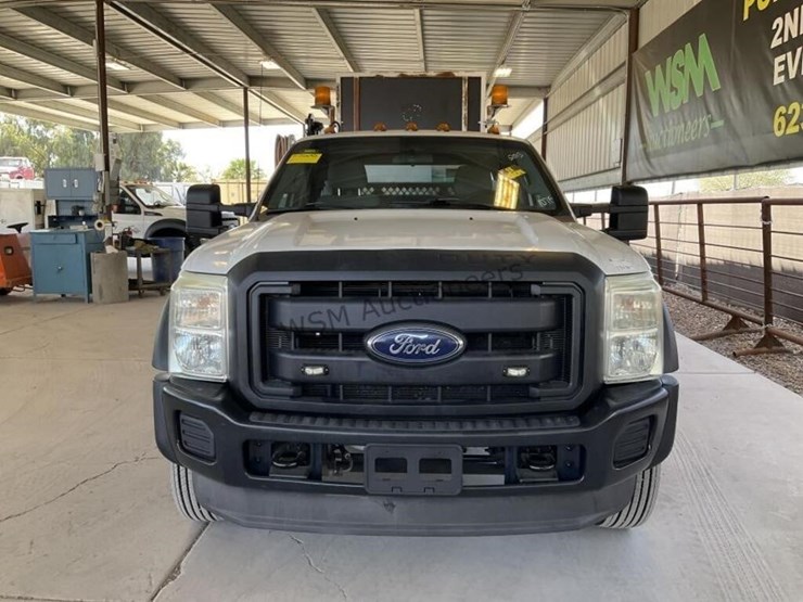 2013-ford-f550-image-3