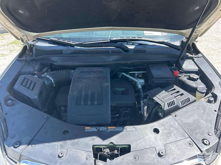 2015-chevrolet-equinox-image-9