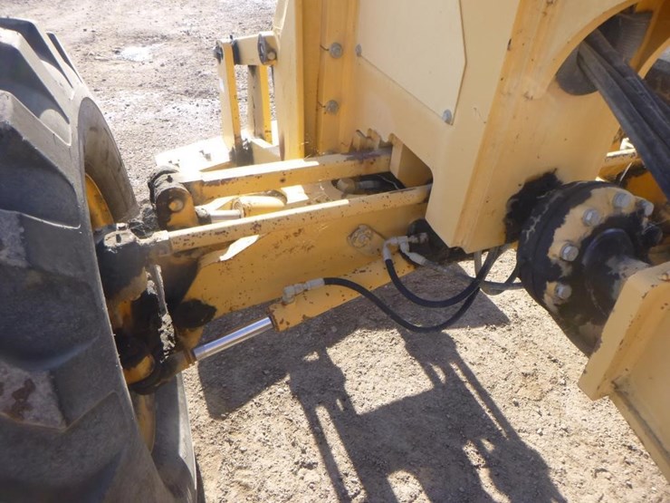 1996-deere-670b-image-13