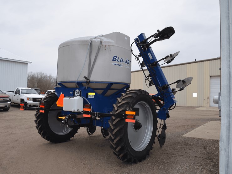 blu-jet-unverferth-4015-liquid-applicator-image-10