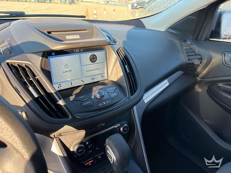 2016-ford-escape-image-17