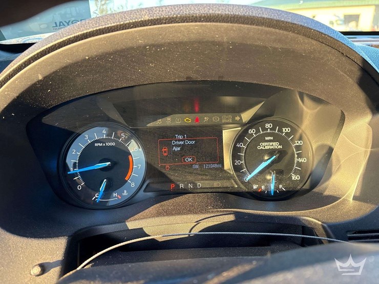 2018-ford-explorer-image-15