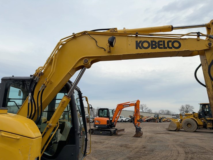 2017-kobelco-sk75sr-3e-image-11