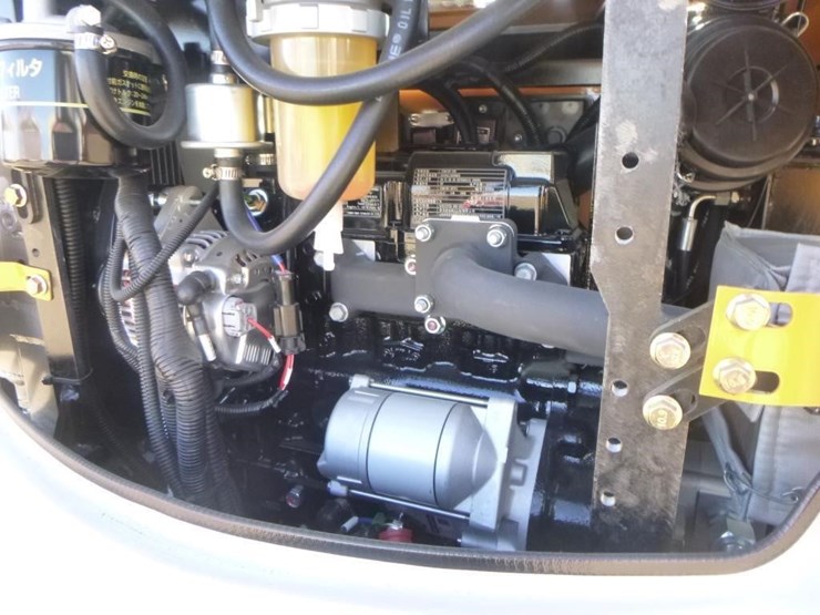 me20-hydraulic-excavator-image-25