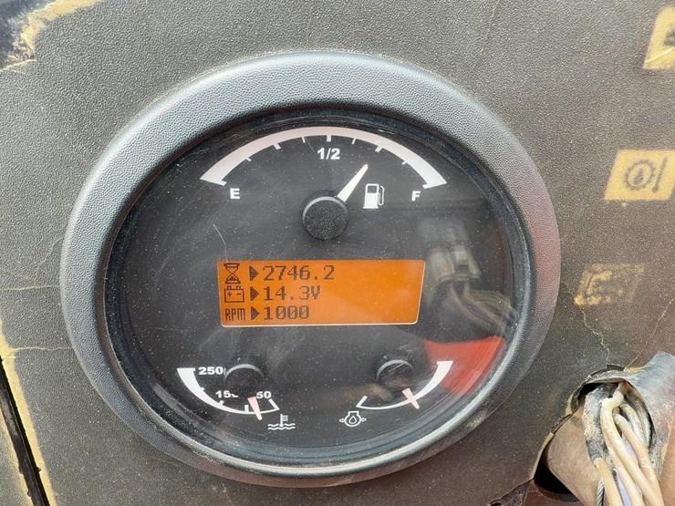 2015-jlg-g6-42a-image-17