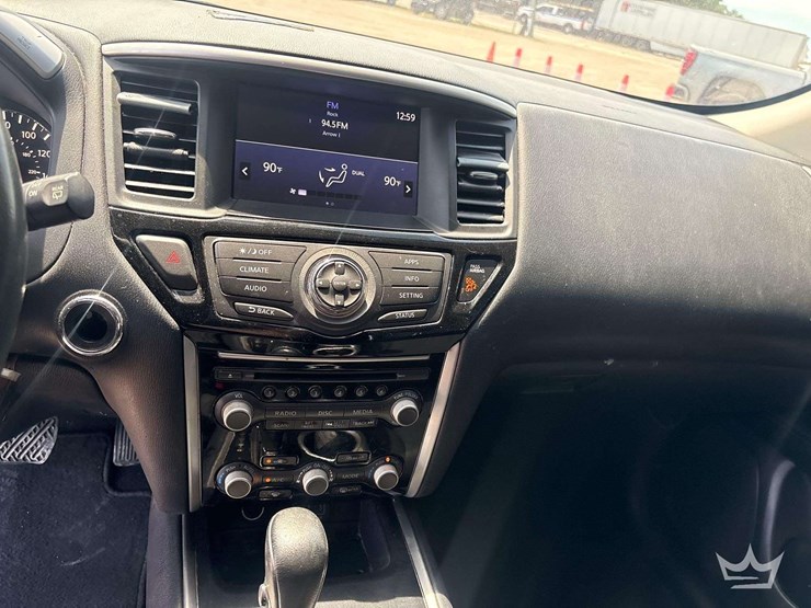 2018-nissan-pathfinder-image-15