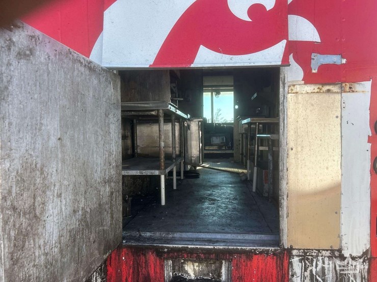 1998-freightliner-mt45-image-38