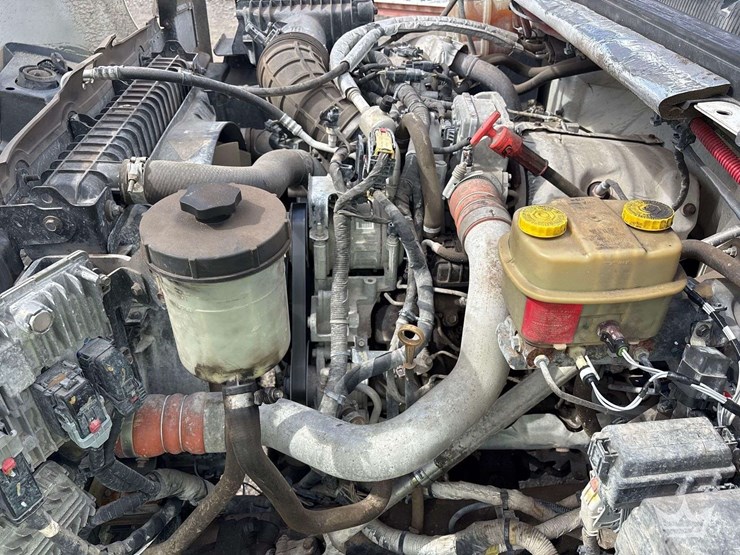 2020-chevrolet-5500hd-4x4-reading-service-truck-image-9