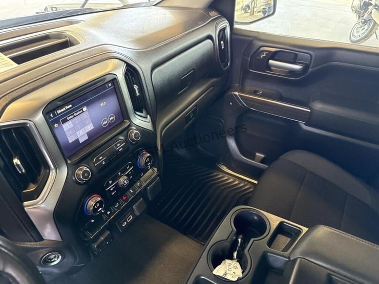 2021-chevrolet-silverado-1500-image-19