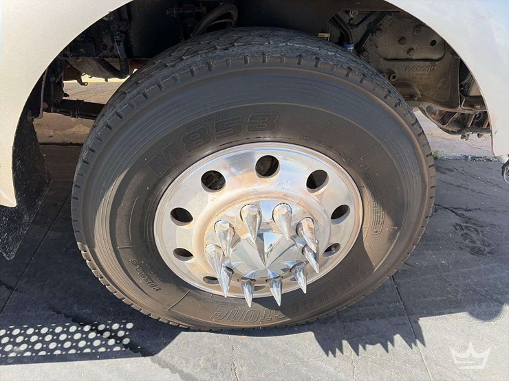 2011-kenworth-t800-image-27