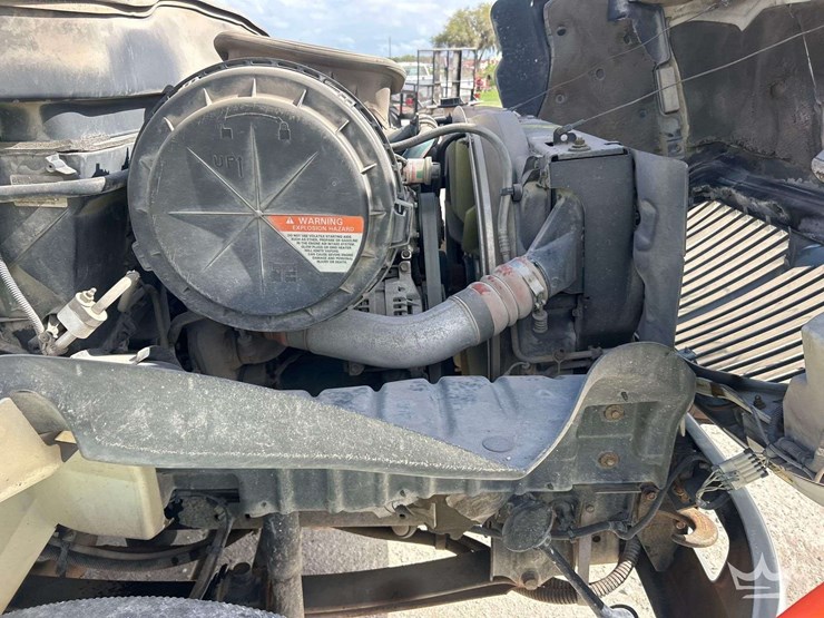 2007-international-durastar-4300-image-9