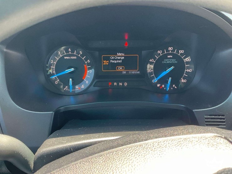 2016-ford-explorer-image-14