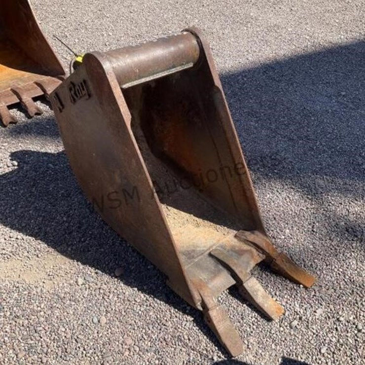 16IN WAIN ROY BACKHOE BUCKET