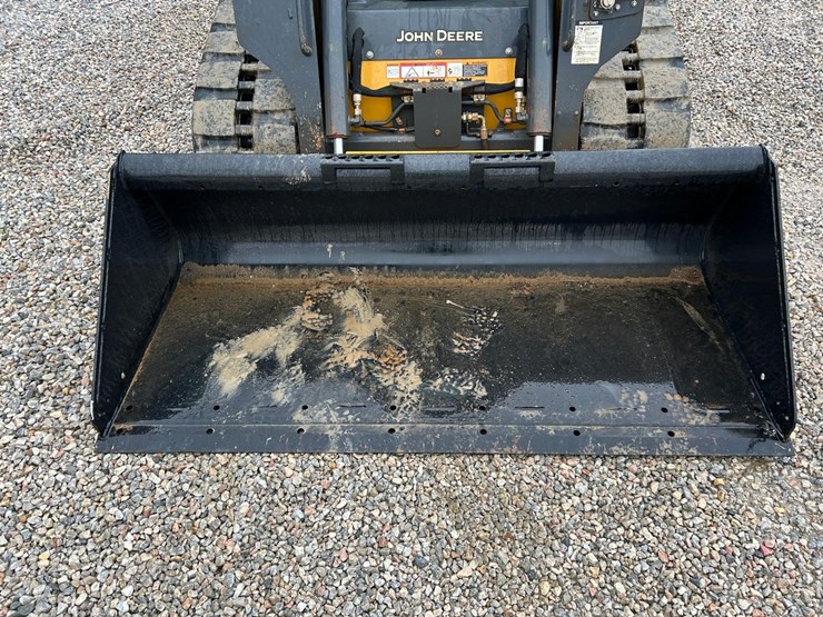 2021-deere-317g-image-9