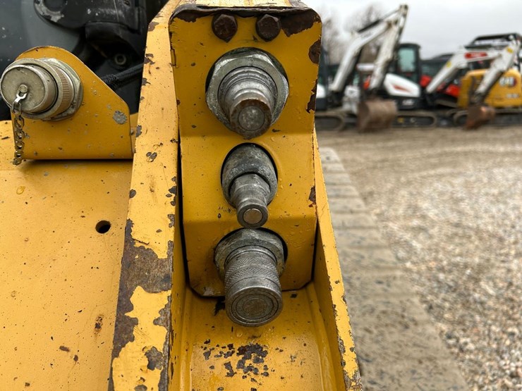 2018-caterpillar-289d-image-11