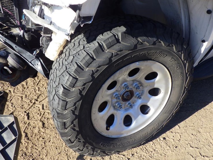 2014-chevrolet-tahoe-image-10