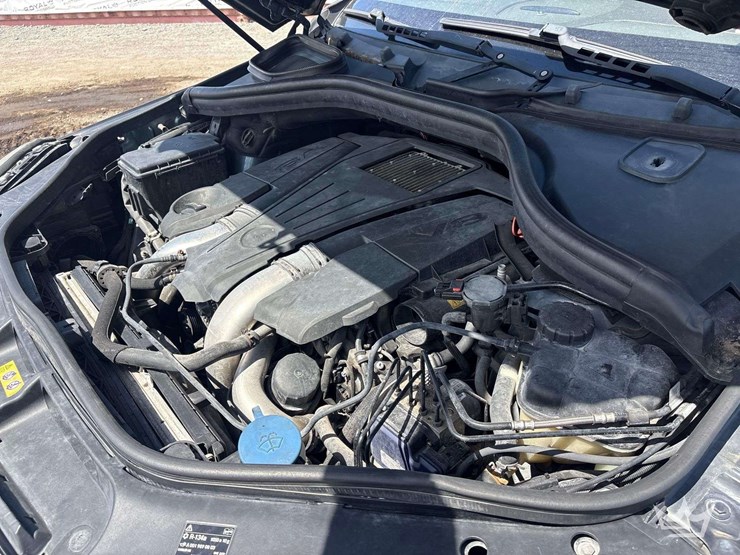 2013-mercedes-benz-gl450-image-9