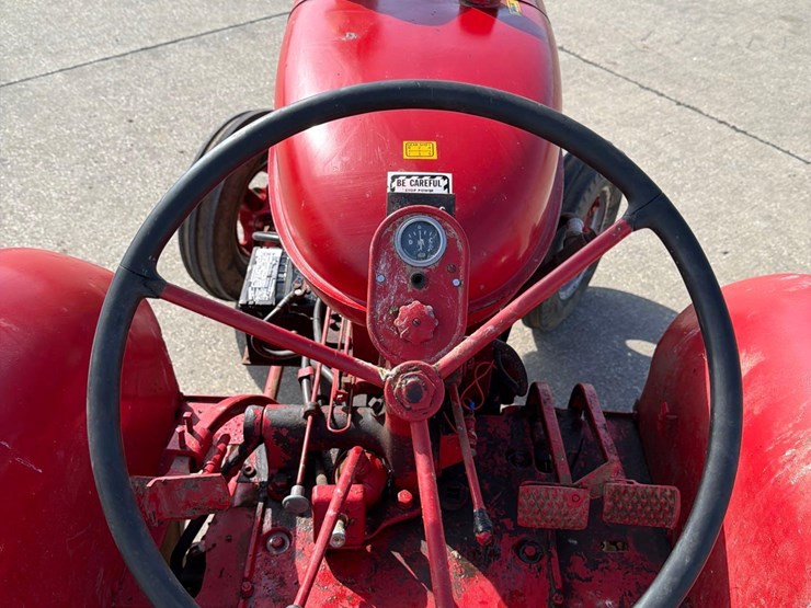 farmall-mccormick-w-6-standard-tractor-image-27