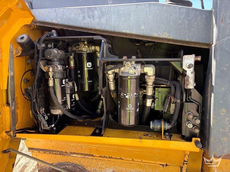 2014-deere-650k-lgp-image-9