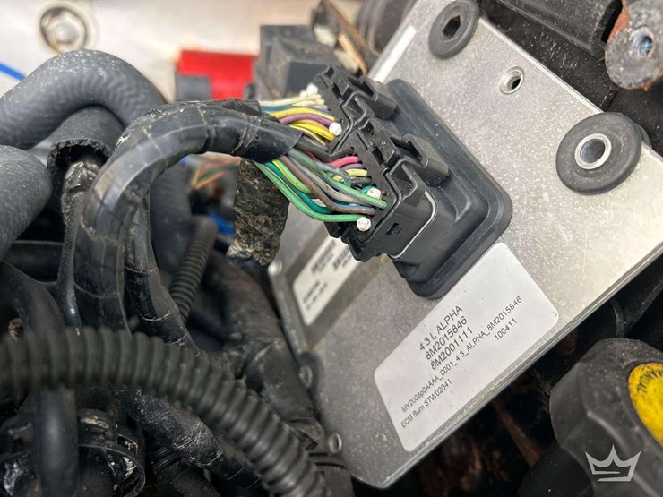 2006-sea-ray-sundancer-31ft-boat-w/-loadmaster-28ft-tri-axle-boat-trailer-image-13