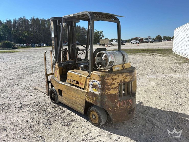 hyster-50-5,000lb-propane-forklift-image-4