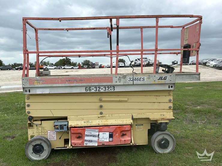 2008-jlg-3246es-image-15