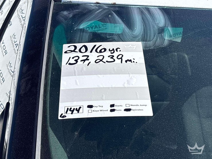 2016-ford-explorer-image-30