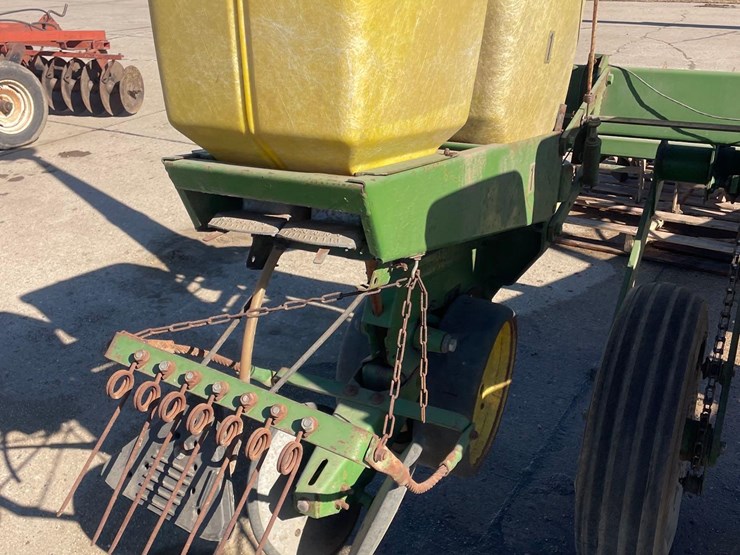 john-deere-7000-image-11