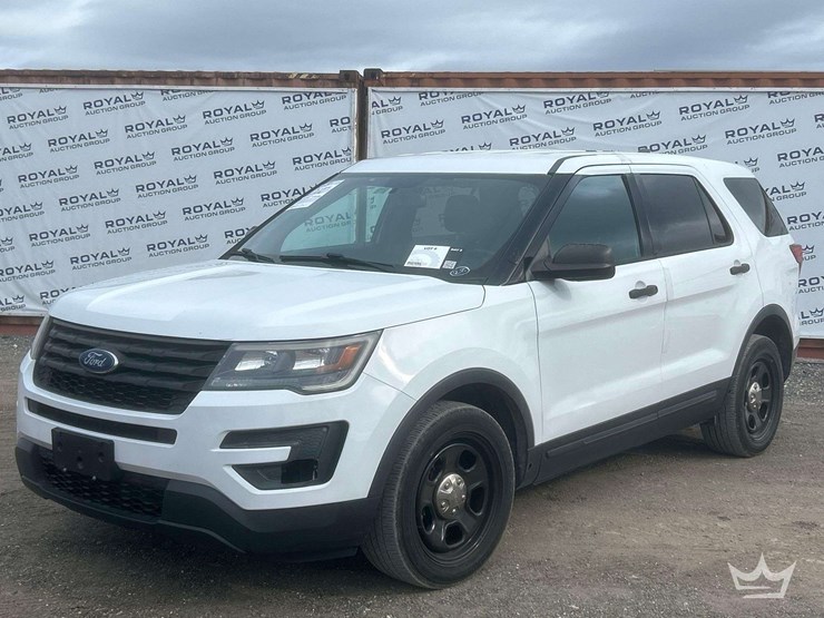 2018-ford-explorer-image-1