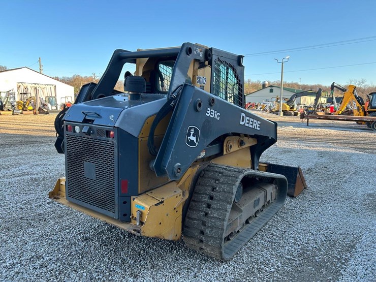 deere-331g-image-4