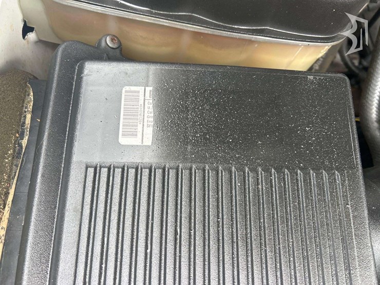 2011-chevrolet-silverado-1500-image-10