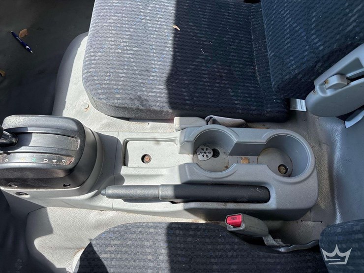 2018-hino-195-image-32