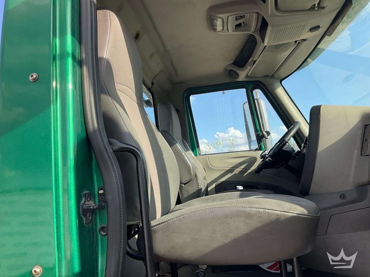 2015-international-prostar-image-24