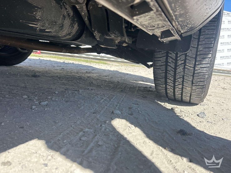 2016-ford-explorer-image-19