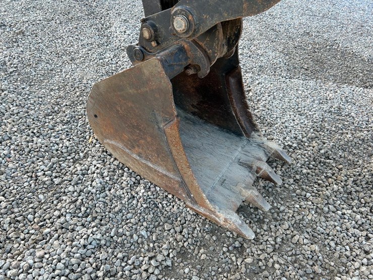 2023-bobcat-e60-image-8