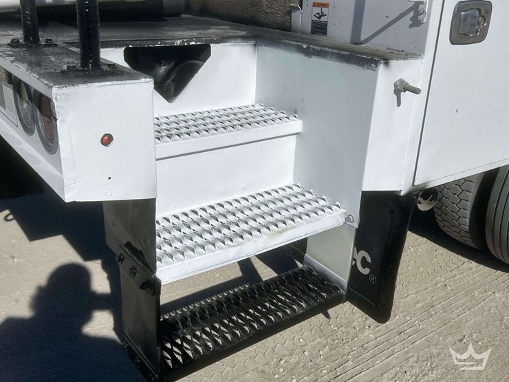 2017-altec-at40g-image-13