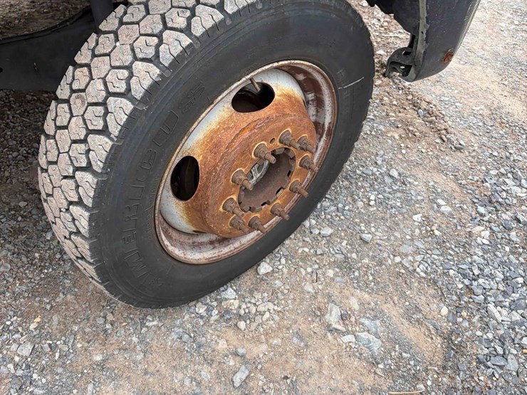 2012-ford-f450-image-8