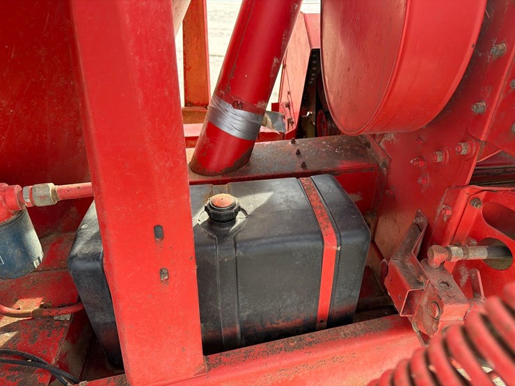 gehl-135-image-33